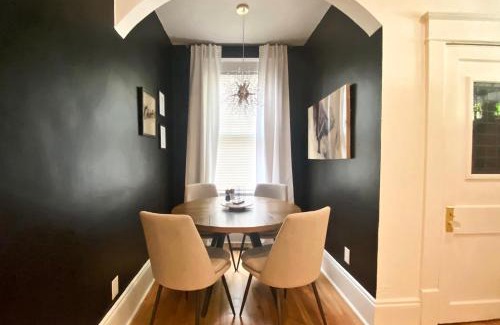 Southwest Raleigh Apartamento | Luxe retreat in downtown Raleigh