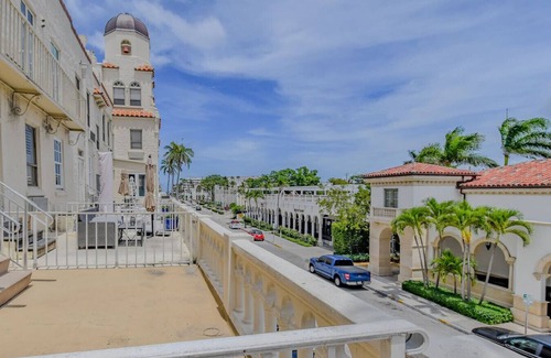 Palm Beach - West Palm Beach Apartamento | Luxe Retreat w/Private Terrace