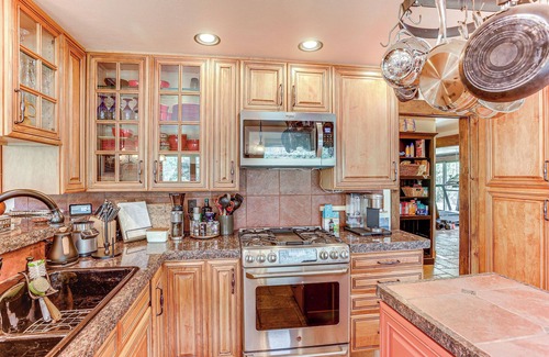 Ridgway Casa | Luxe Ridgway Home w/ Mountain Views & Hot Tub!