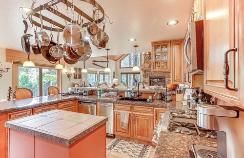 Ridgway Casa | Luxe Ridgway Home w/ Mountain Views & Hot Tub!