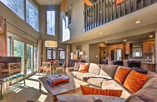 Lake Lure Casa | Luxe Rumbling Bald Home with Deck and Mountain View