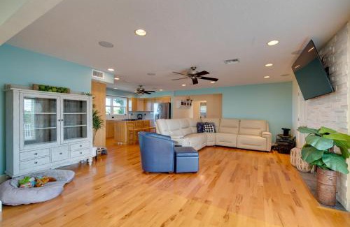 Spring Hill Casa | Luxe Spring Hill Home with Patio and Dock!
