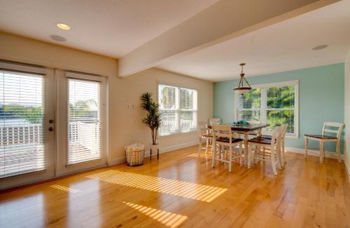 Spring Hill Casa | Luxe Spring Hill Home with Patio and Dock!