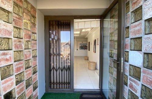 Parow North Casa | Luxe Stay in Parow North