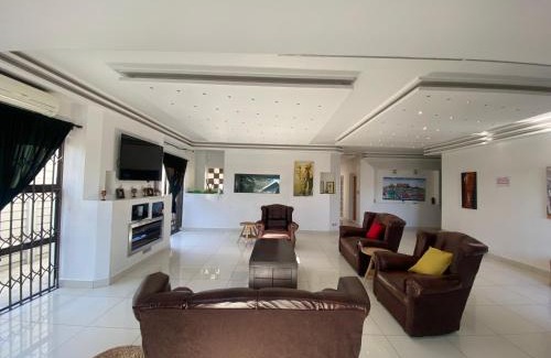 Parow North Casa | Luxe Stay in Parow North