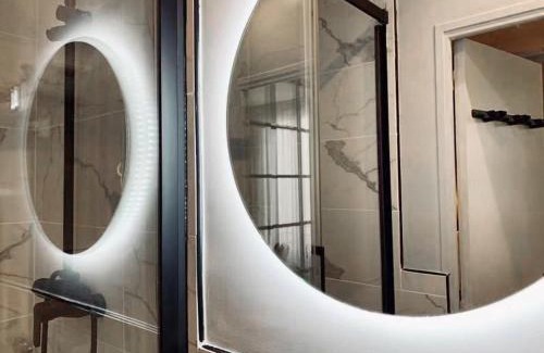 Saint-Mande Apartamento | Luxe studio 10min metro from the Center of Paris