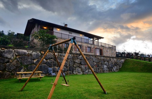 Sumbilla Apartamento | Estudio de luxe Casa Angiz Etxea 2; encanto, spa exterior y vistas al valle
