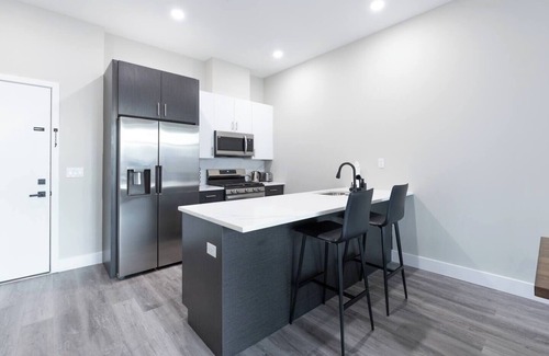 The Heights Apartamento | Luxe Condo Easy NYC Access Free Covered Parking