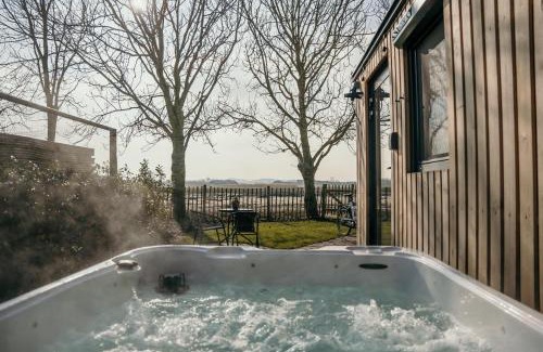 Meliskerke Casa | Luxe Tiny House incl Jacuzzi en Strandhuisje in zomerseizoen