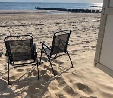 Meliskerke Casa | Luxe Tiny House incl Jacuzzi en Strandhuisje in zomerseizoen