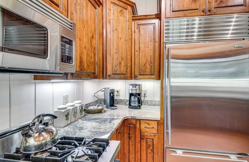 Cullowhee Casa | Luxe Trillium Home w/ Fire Pit, 5 Mi to Cashiers