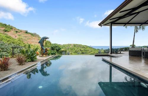 Brasilito Casa | Luxe Tropical Villa with Sparkling Infinity Pool, Panoramic Ocean Views & Community Amenities