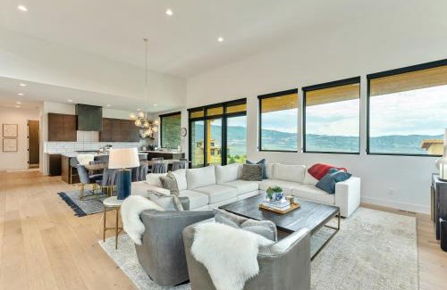 Park City Casa | Luxe Utah Home 3 Mi to Deer Valley Resort