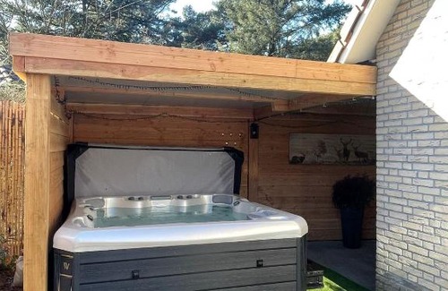 Lunteren Casa | Luxe Veluws Vakantiehuis met JACUZZI