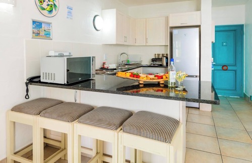 Mykonos Apartamento | Luxe Waterfront Escape | Pool | Patio