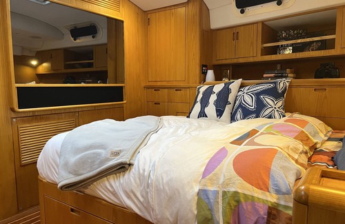 Annapolis Alquiler De Eote | Luxe Waterfront Yacht: Pool/Kayak/SUP/Tube on Bay, Owner's Suite, Mins from town