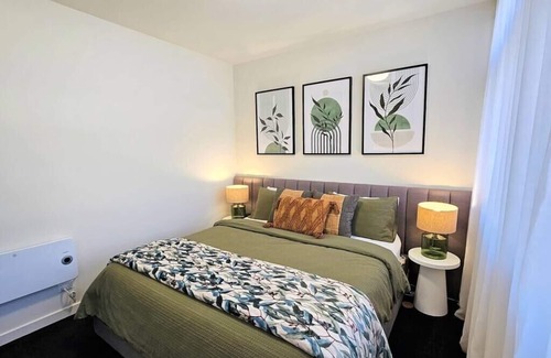 Waterloo Apartamento | LUXE Waterloo 1 bed with parking, gym and pool
