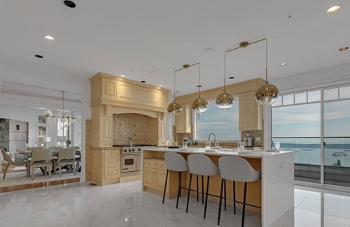 West Vancouver Casa | Luxe West Vancouver Mansion