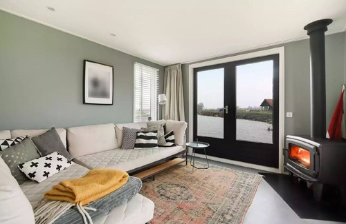 Grou Alquiler De Eote | Luxe Woonboot op Eiland met Sloep