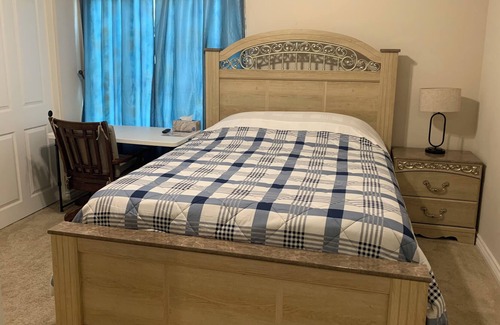 Alessandro Heights Casa | LuxHome Suite C, Luxurious getaway in Riverside's safest neighborhood