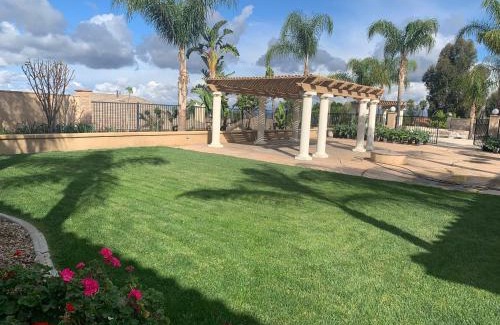 Alessandro Heights Apartamento | LuxHome Suites in Mansion