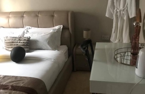 Gaborone Casa | Luxlusive Guest House