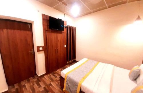 Allahabad Hotel | Luxmi Hotel