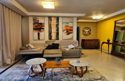 Praia do Morro Apartamento | Luxo e conforto à beira-mar em canto nobre da praia