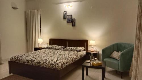 Koramangala Cama Y Desayuno | Luxre Homes - Villa in Koramangala