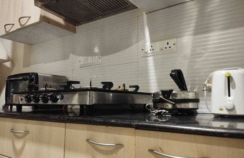 Shyamkhet Hotel | Luxsugero Penthouse Kaichidham