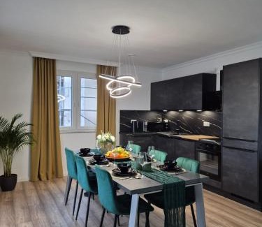 Dinslaken Apartamento | Luxsuite Still und Komfort 1 Balkon Grill TV-75 Zoll