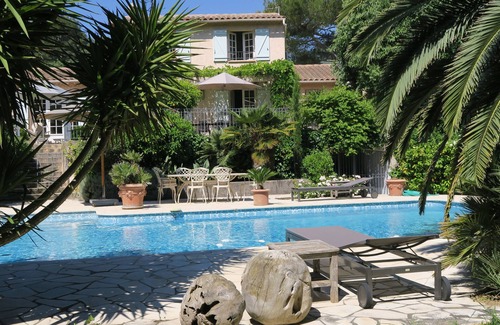 Le Revest-les-Eaux Villa | Luxuary villa 180 m2 with a nice 20 acres garden and swimming pool 11 x 7 m