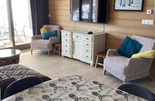 Arc-1600 Apartamento | Luxueux 3 pièces aux Arcs 1600 avec piscine et spa, wifi, parking couvert, skis aux pieds - FR-1-461A-16