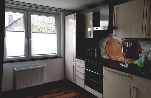 Solingen Apartamento | Luxuriöse großzügige Wohnung mit einem Schlafzimmer