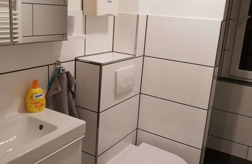Solingen Apartamento | Luxuriöse großzügige Wohnung mit einem Schlafzimmer