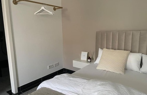 Berliner Vorstadt Apartamento | Luxuriöses Studio mit privatem Zugang zum See