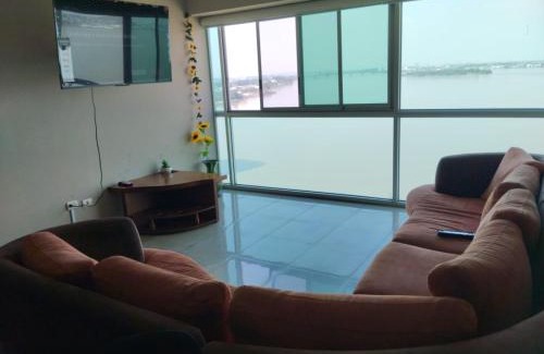 Las Peñas Apartamento | luxuri suite vista al rio