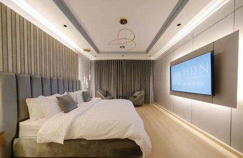 Al Hamra Apartamento | Luxuries Apt,Self-Entry,65 4K TV Smart A4