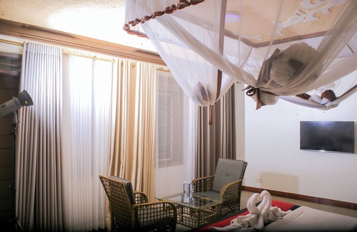 Entebbe Hotel | Luxuries Beach Resort in Entebbe 10 minutes away from International Airport