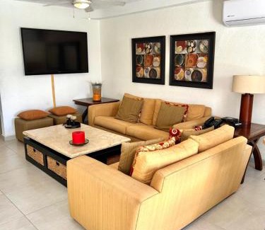 Área del bulevar Barra Vieja Villa | Luxurios house, pool and beach YOUR OASIS
