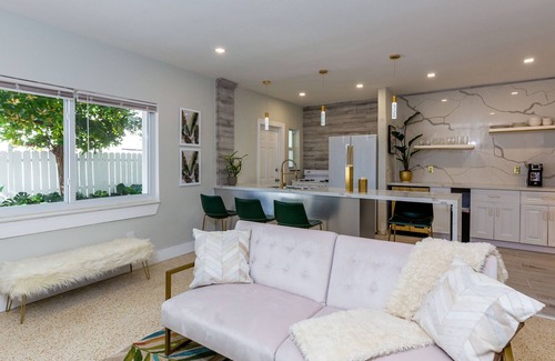 Surfside Condominio | Luxurious 1 Bdrm