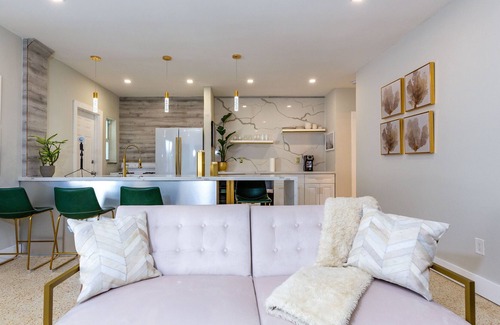 Surfside Condominio | Luxurious 1 Bdrm