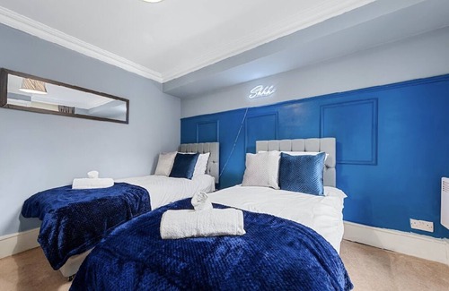 East Molesey Apartamento | Luxurious 1Bed Flat Near Hampton Court Palace w/Netflix
