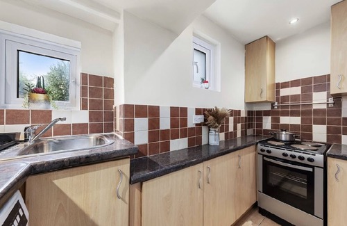 East Molesey Apartamento | Luxurious 1Bed Flat Near Hampton Court Palace w/Netflix