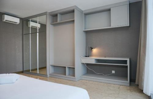 Pancoran Apartamento | Luxurious 1BR at L'Avenue Apartment near Sampoerna Universitas By Travelio