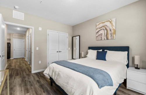 Melbourne Apartamento | Luxurious 2/2 Condo with Pool, Gym and Laundry
