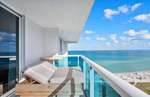South Beach Condominio | **¡Lujoso! 5 * 2/2 Beach Front Condo-Hotel en South Beach Unit 1520