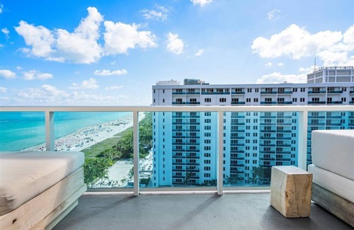 South Beach Condominio | **¡Lujoso! 5 * 2/2 Beach Front Condo-Hotel en South Beach Unit 1520
