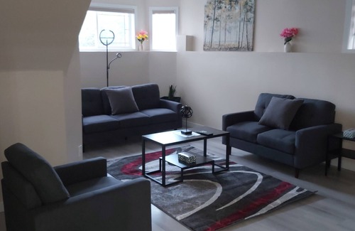 Northeast Edmonton Casa | Luxurious 2 BDRMS Basement Legal Suite