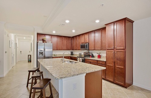 Braden River Condominio | Lujoso condominio de 2 dormitorios y 2 baños en la hermosa comunidad de golf